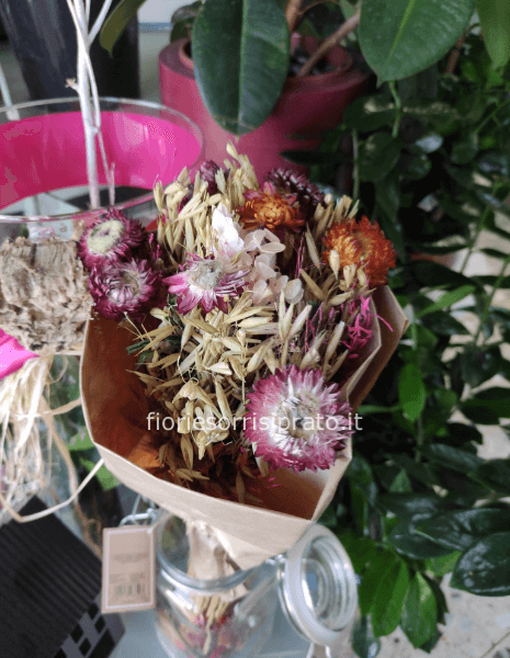 Mazzo di fiori secchi 