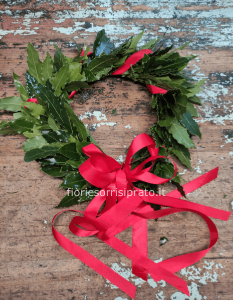 Corona d'alloro con nastro rosso 
